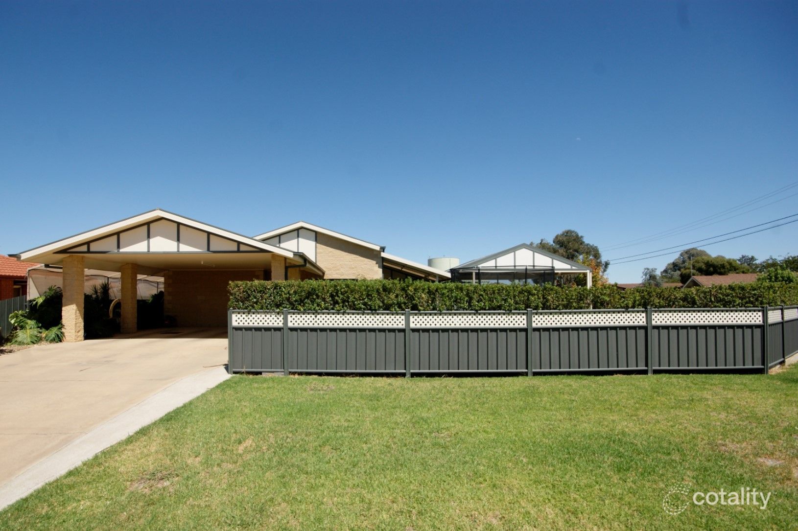 7 Vaughan Pl, Deniliquin, NSW 2710
