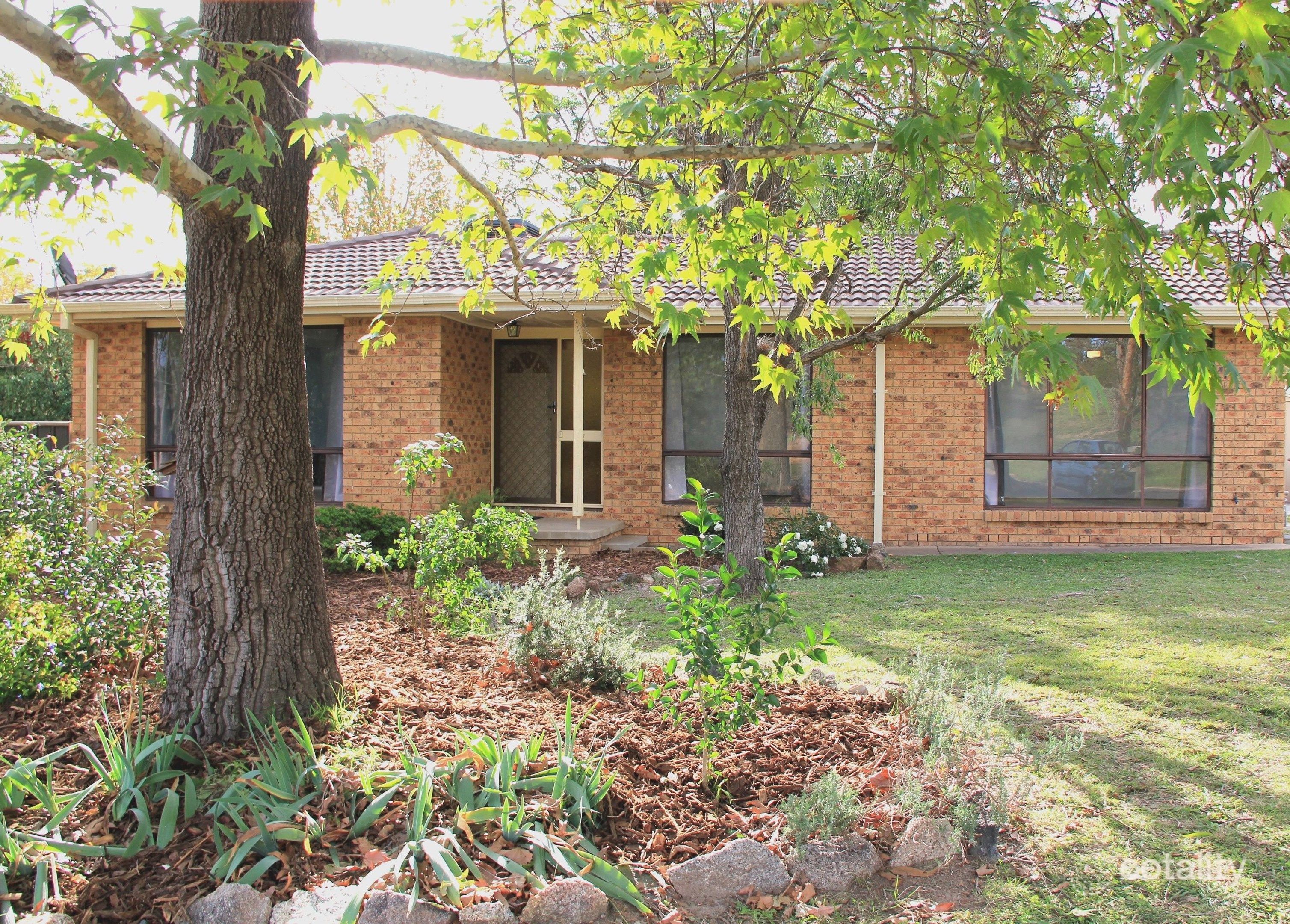 27 Cowdery Pl, Monash, ACT 2904