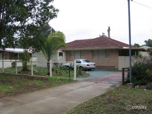 19 Selby St, Thornlie, WA 6108