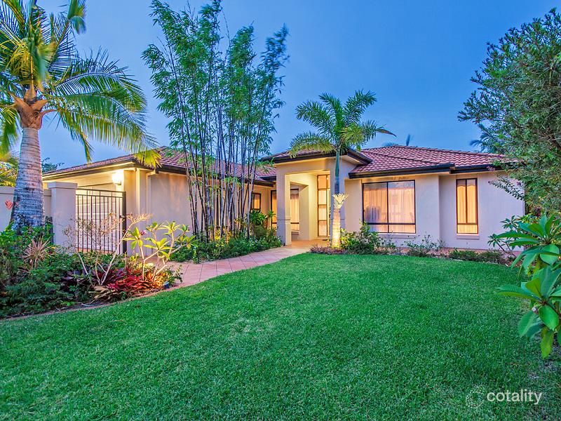 42 Sea Eagle Dr, Burleigh Waters, QLD 4220