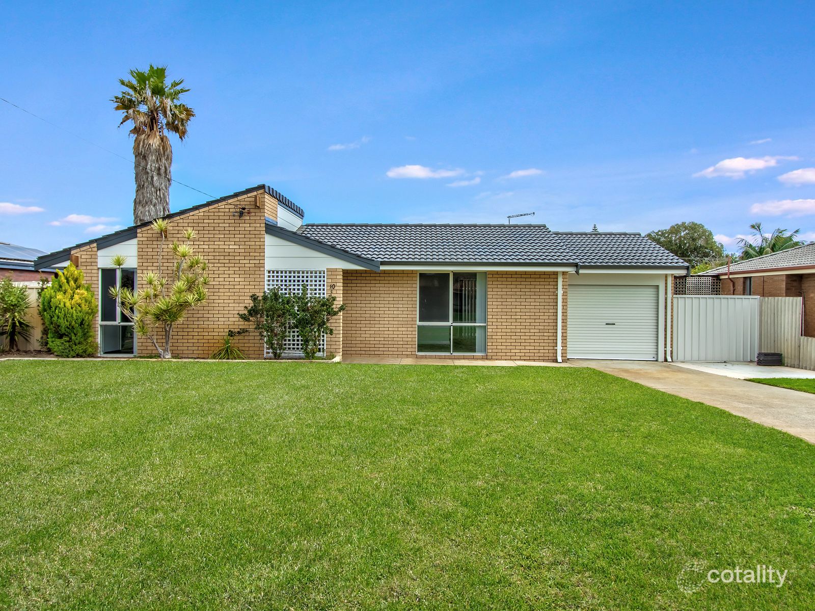 10 Gumnut Cres, Safety Bay, WA 6169