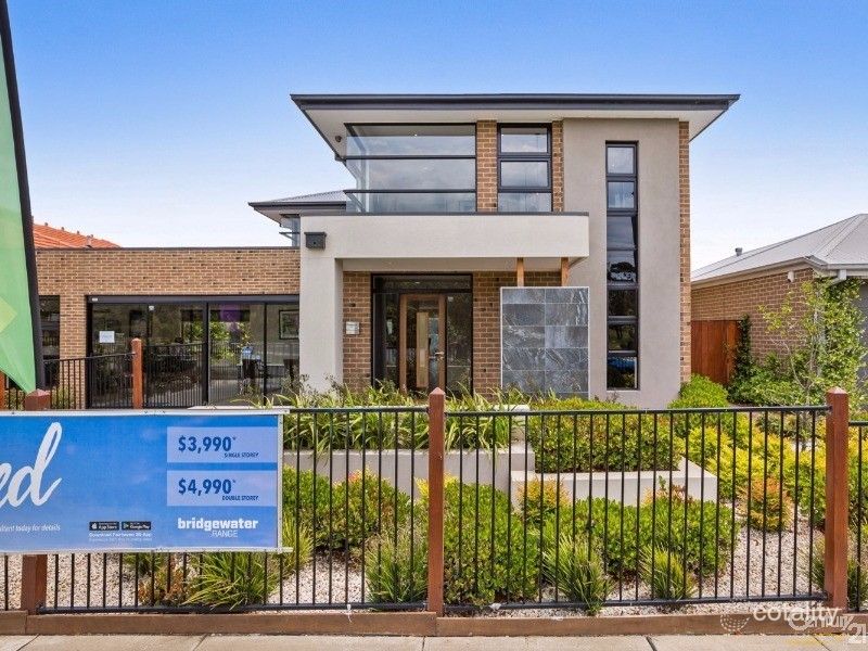 11 Red Maple Dr, Cranbourne West, VIC 3977