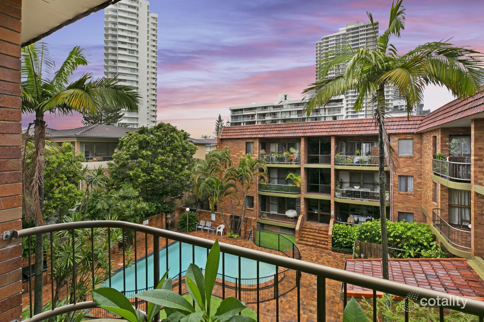 14/7 Federation Ave, Broadbeach, QLD 4218