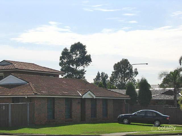 3 Glen Logan Rd, Bossley Park, NSW 2176