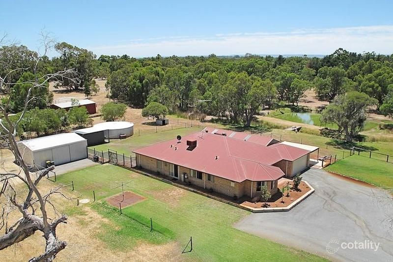 85 Shenton Rd, Barragup, WA 6209