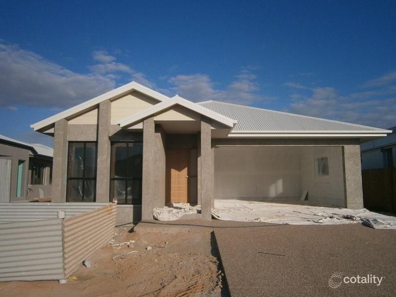 43 Tasman Cct, Burdell, QLD 4818