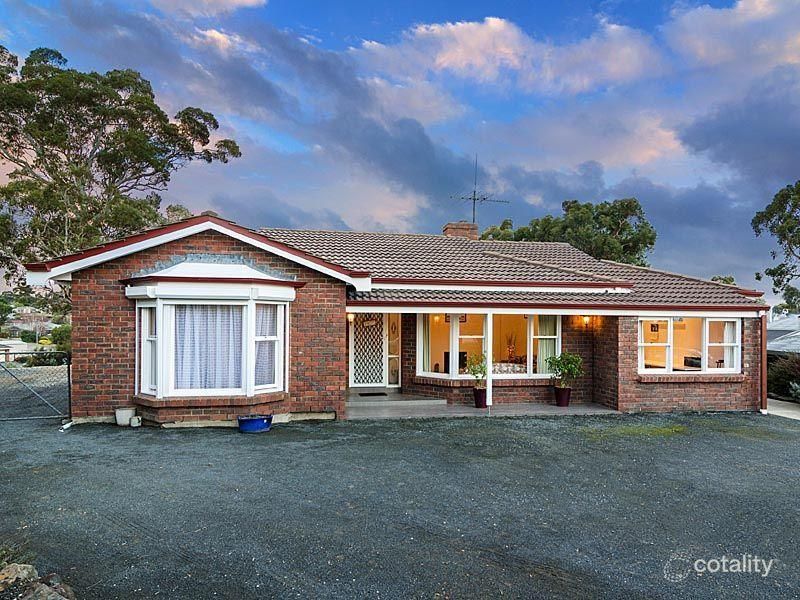 9 Allendale Gr, Woodside, SA 5244