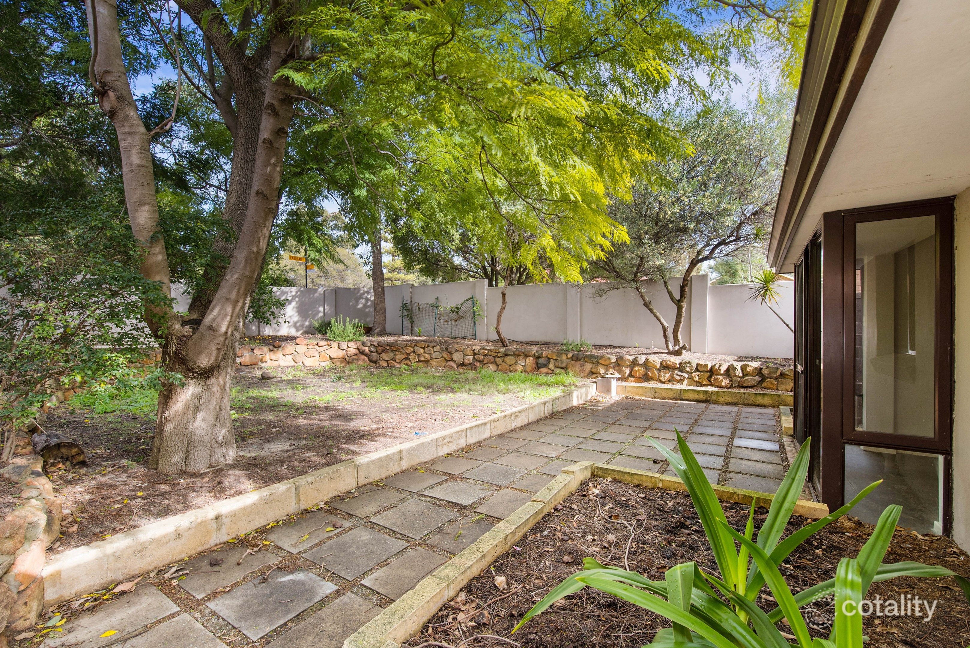 8 Peel St, Jolimont, WA 6014