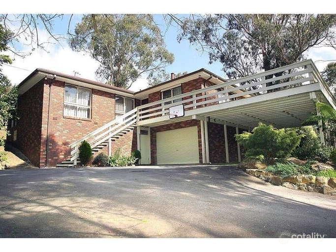 8 Stoney Rd, Belgrave, VIC 3160