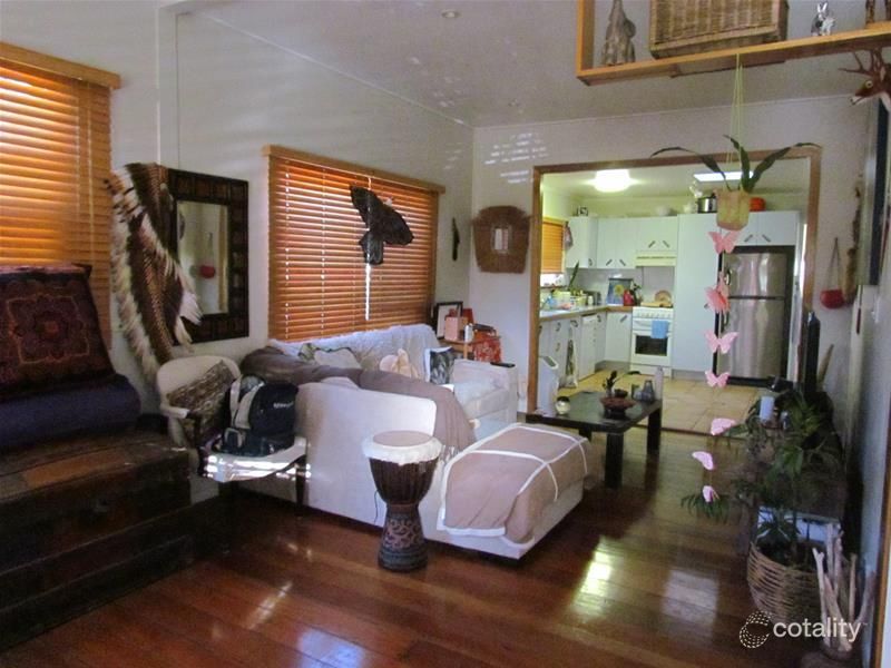 18 Twenty Third Ave, Palm Beach, QLD 4221