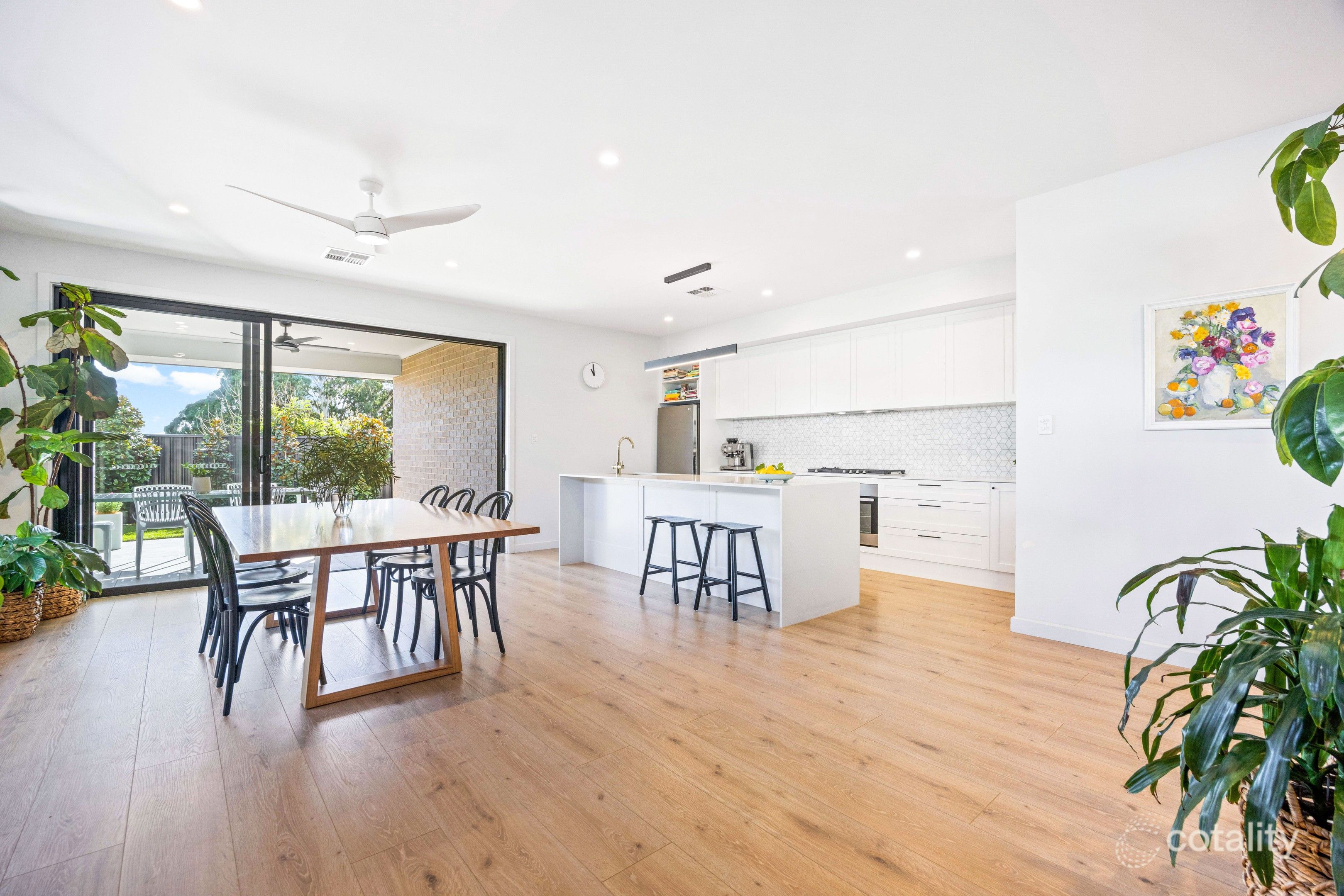 2/9 Corella Ave, Chandlers Hill, SA 5159