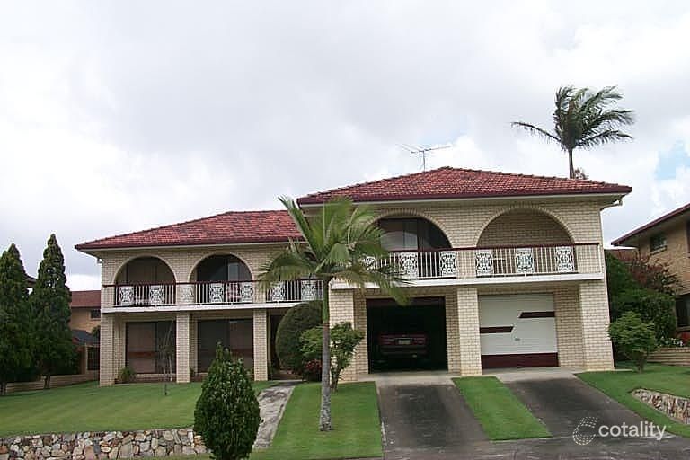 11 Tapscott St, Wishart, QLD 4122