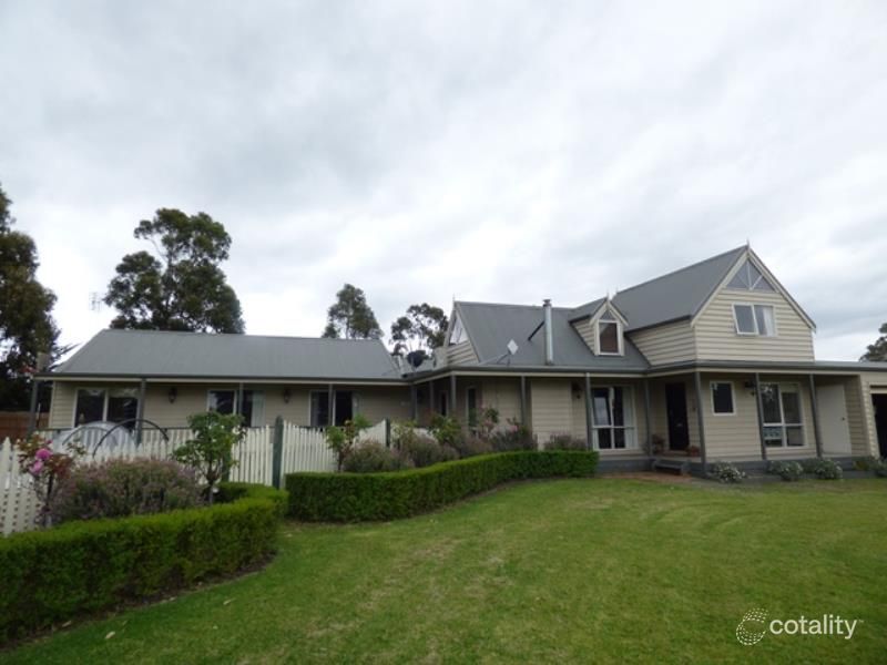 55 Nicholsons Rd, Toongabbie, VIC 3856