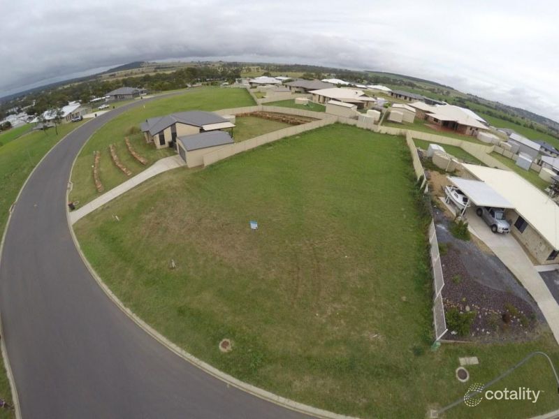43 Banksia Dr, Kingaroy, QLD 4610