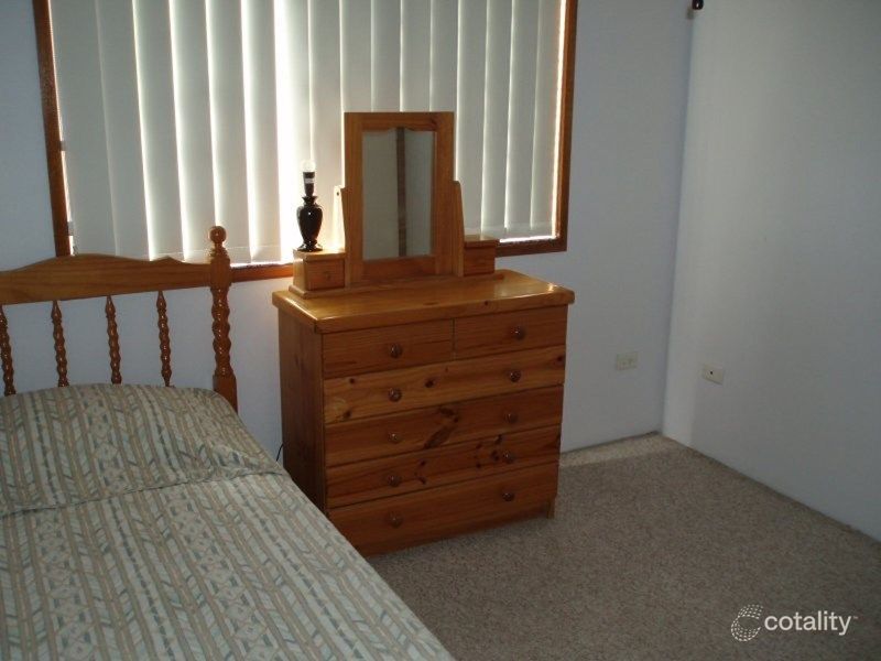 2/17 Surf Pde, Broadbeach, QLD 4218