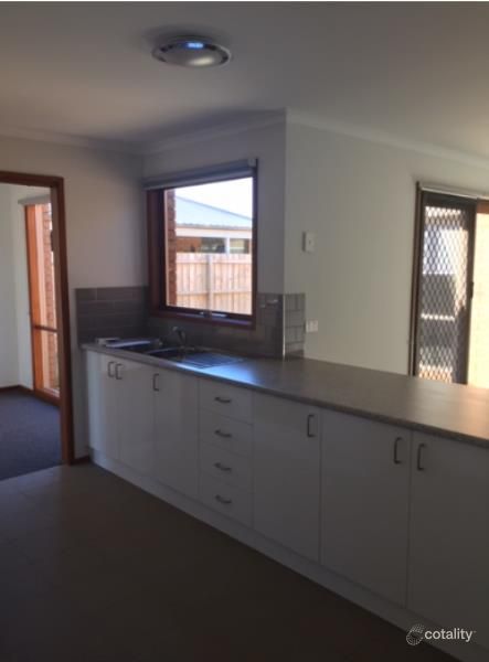 16 Maple Cres, Hoppers Crossing, VIC 3029