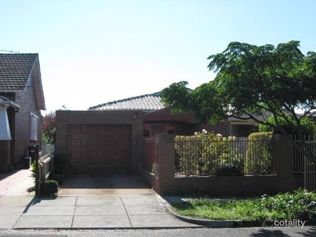 2/18 Lockhart St, Caulfield, VIC 3162