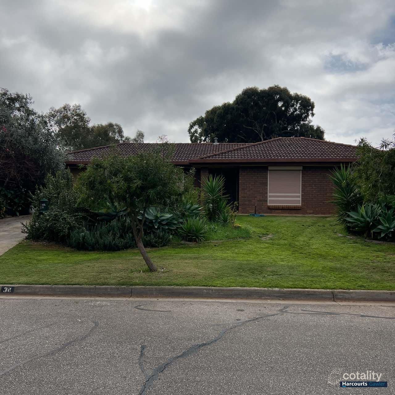 31 Taarnby Dr, Salisbury Downs, SA 5108