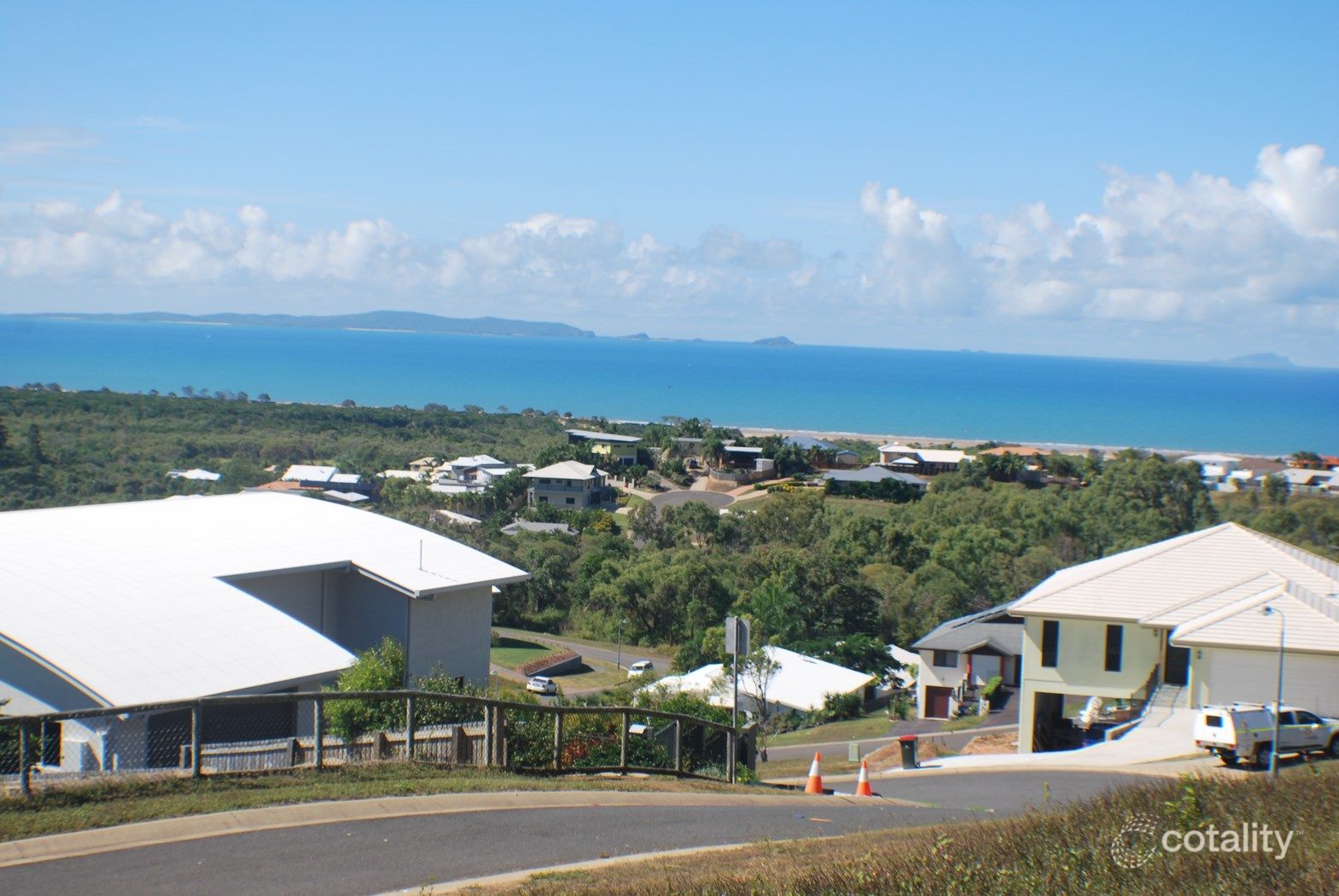 17 Fraser Cres, Pacific Heights, QLD 4703