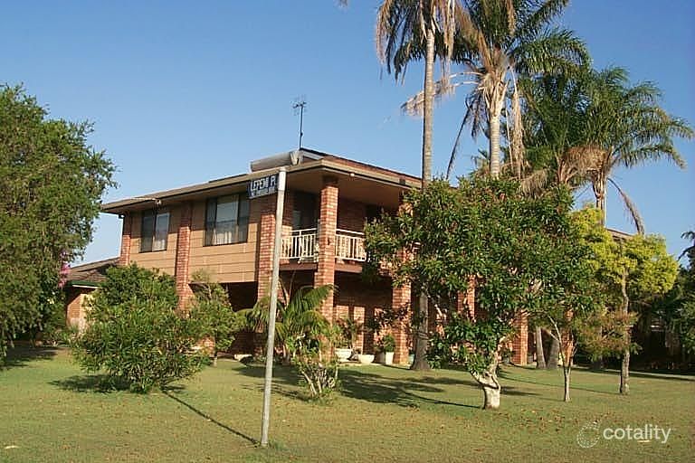 2 Lepemi Pl, North Haven, NSW 2443