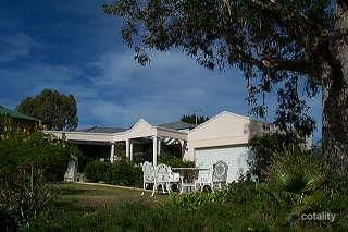 4 Bromilow Grn, Mount Claremont, WA 6010