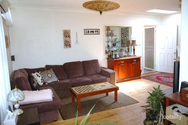 15 Kurama Cres, Whalan, NSW 2770