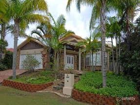 6 Simpson Ct, Albany Creek, QLD 4035