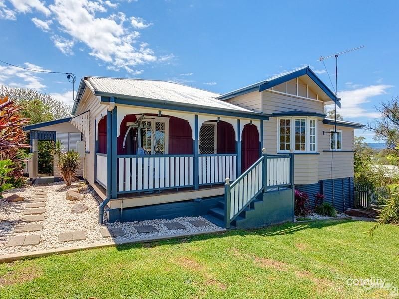 1 Old Wolvi Rd, Victory Heights, QLD 4570