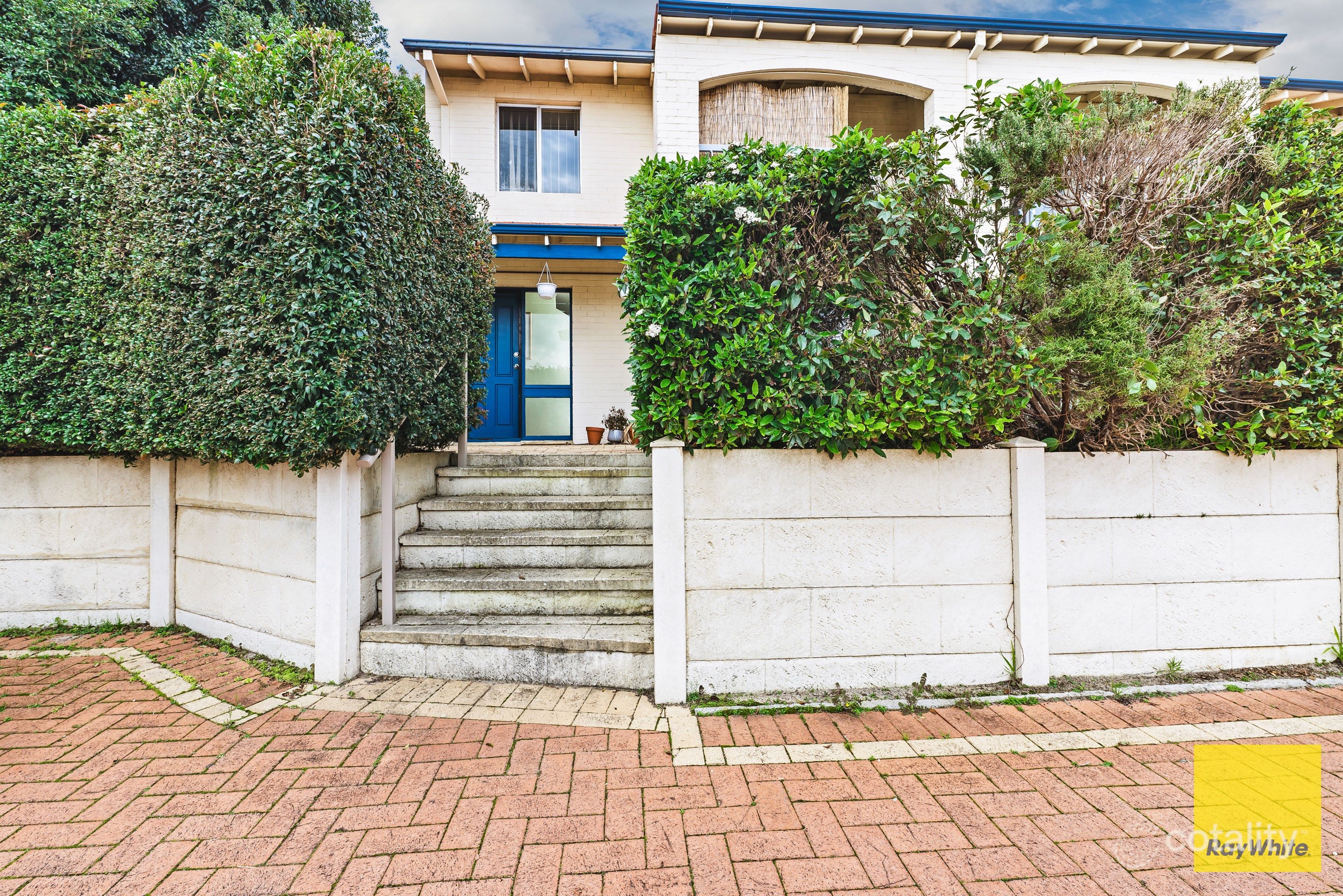 1/6 Robert St, Como, WA 6152