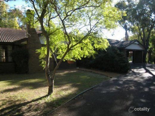 10 Hillcrest Dr, Darlington, WA 6070