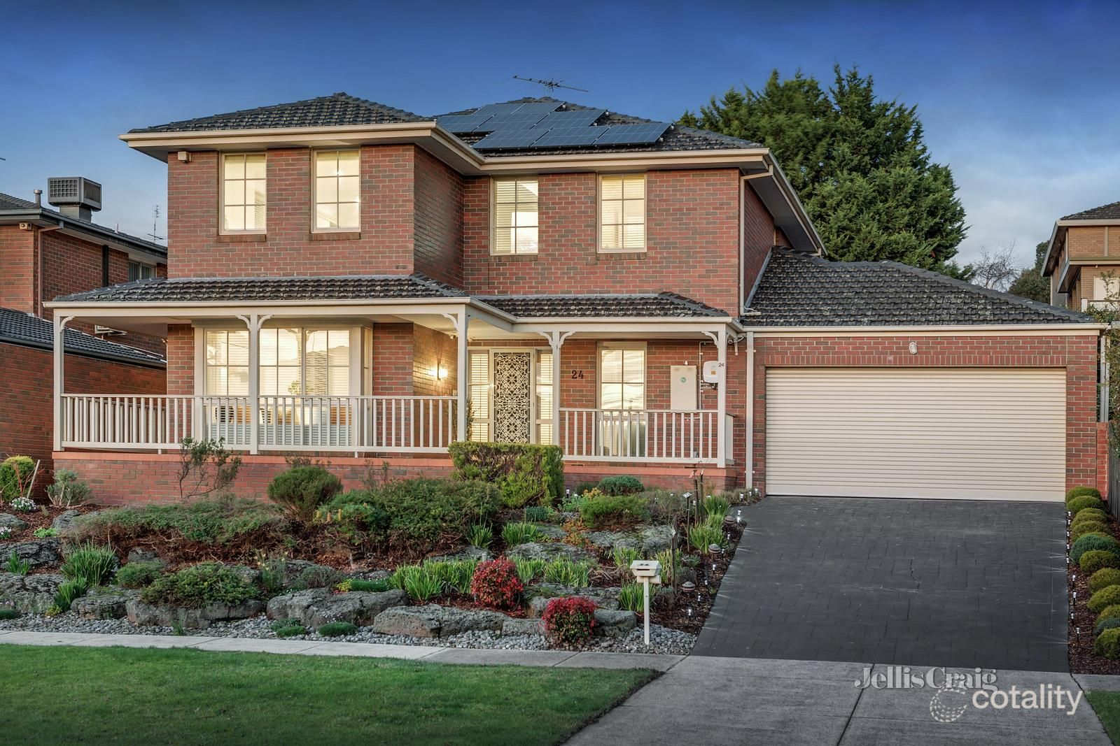 24 Kimberley Way, Bulleen, VIC 3105