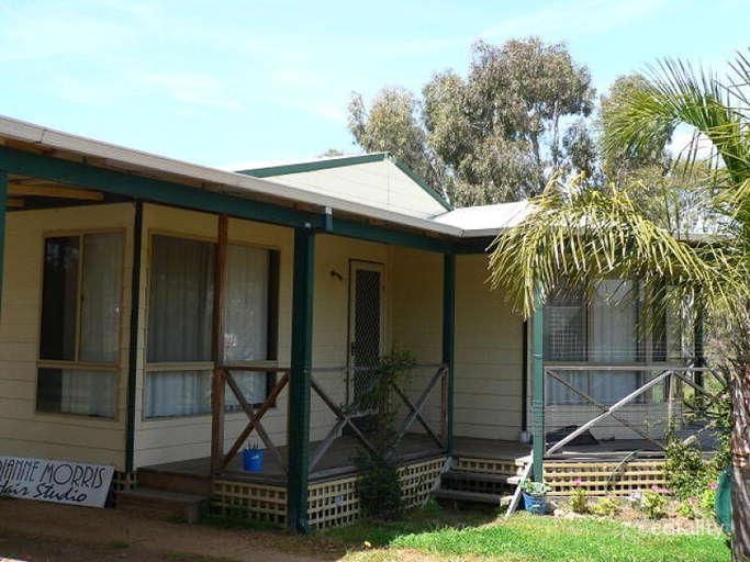 26 Oxley Rd, Katanning, WA 6317