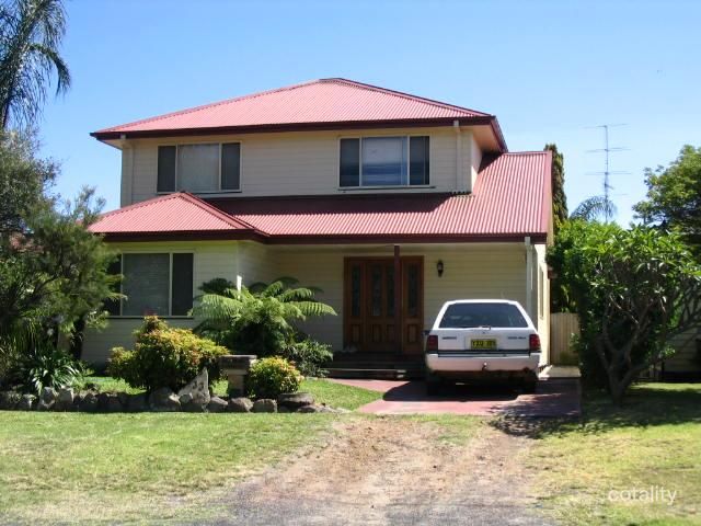 33 Mackenzie Ave, Woy Woy, NSW 2256