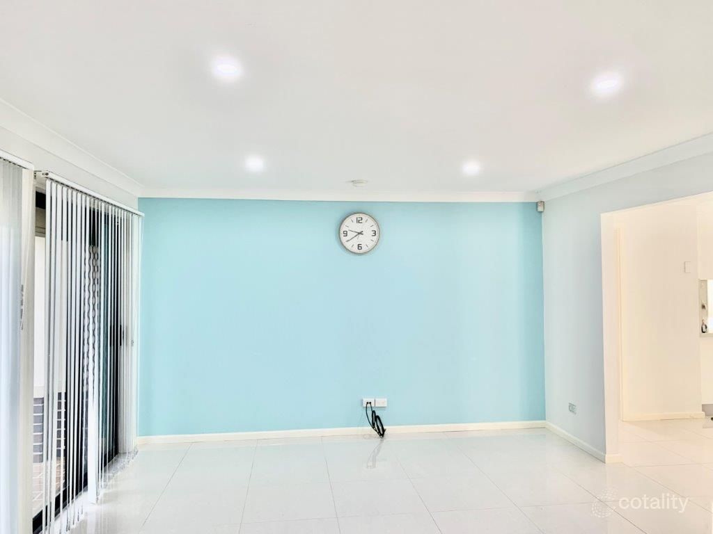 2/44 Ferngrove Rd, Canley Heights, NSW 2166