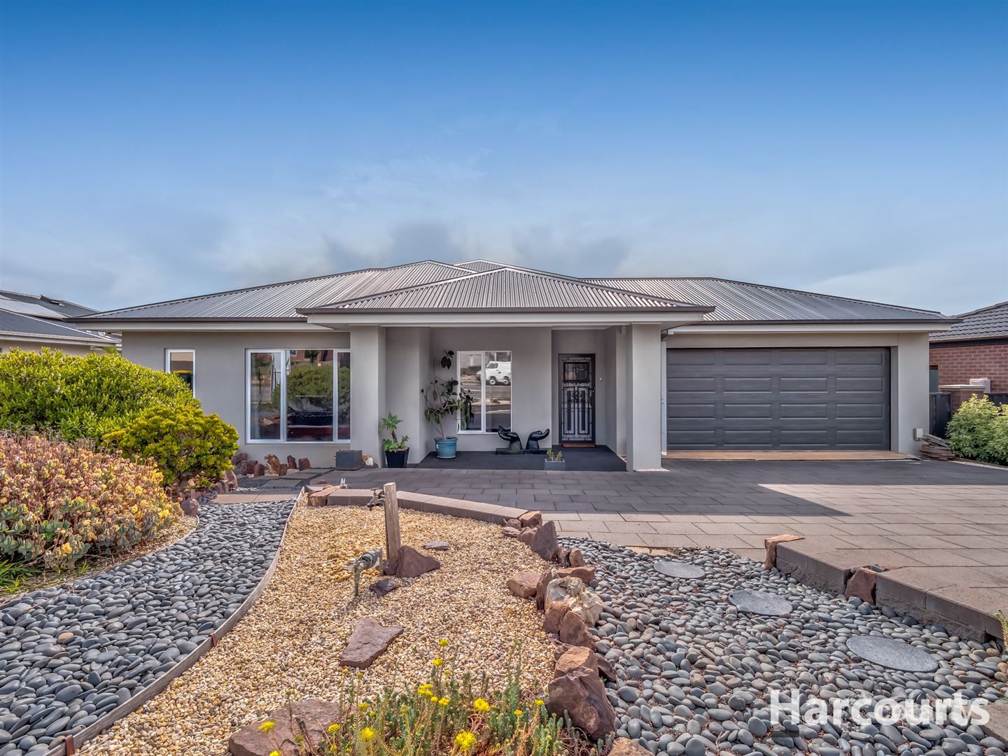 106 Jackson Dr, Drouin, VIC 3818