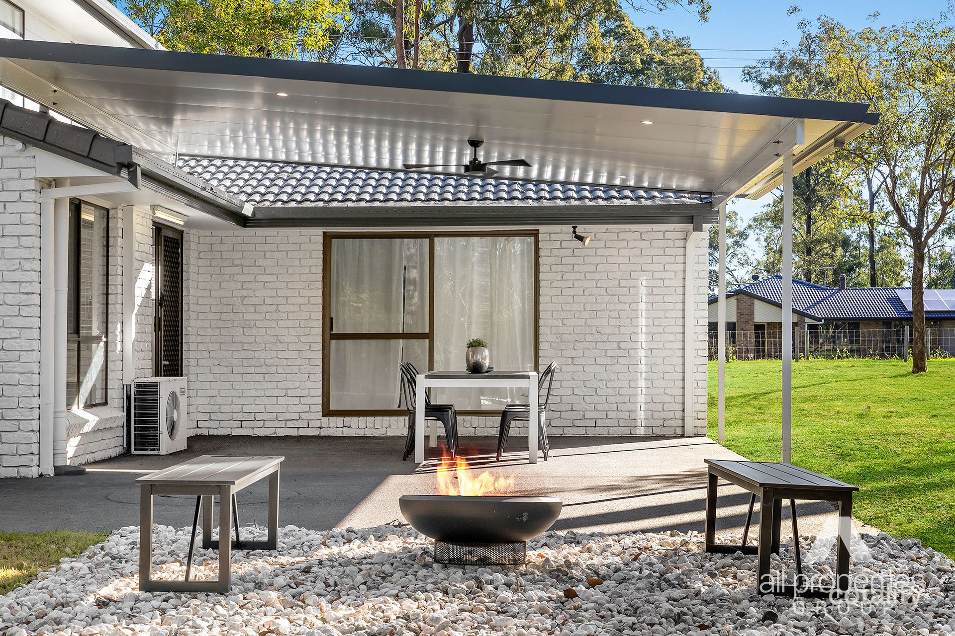 113-115 Kensington Dr, Munruben, QLD 4125