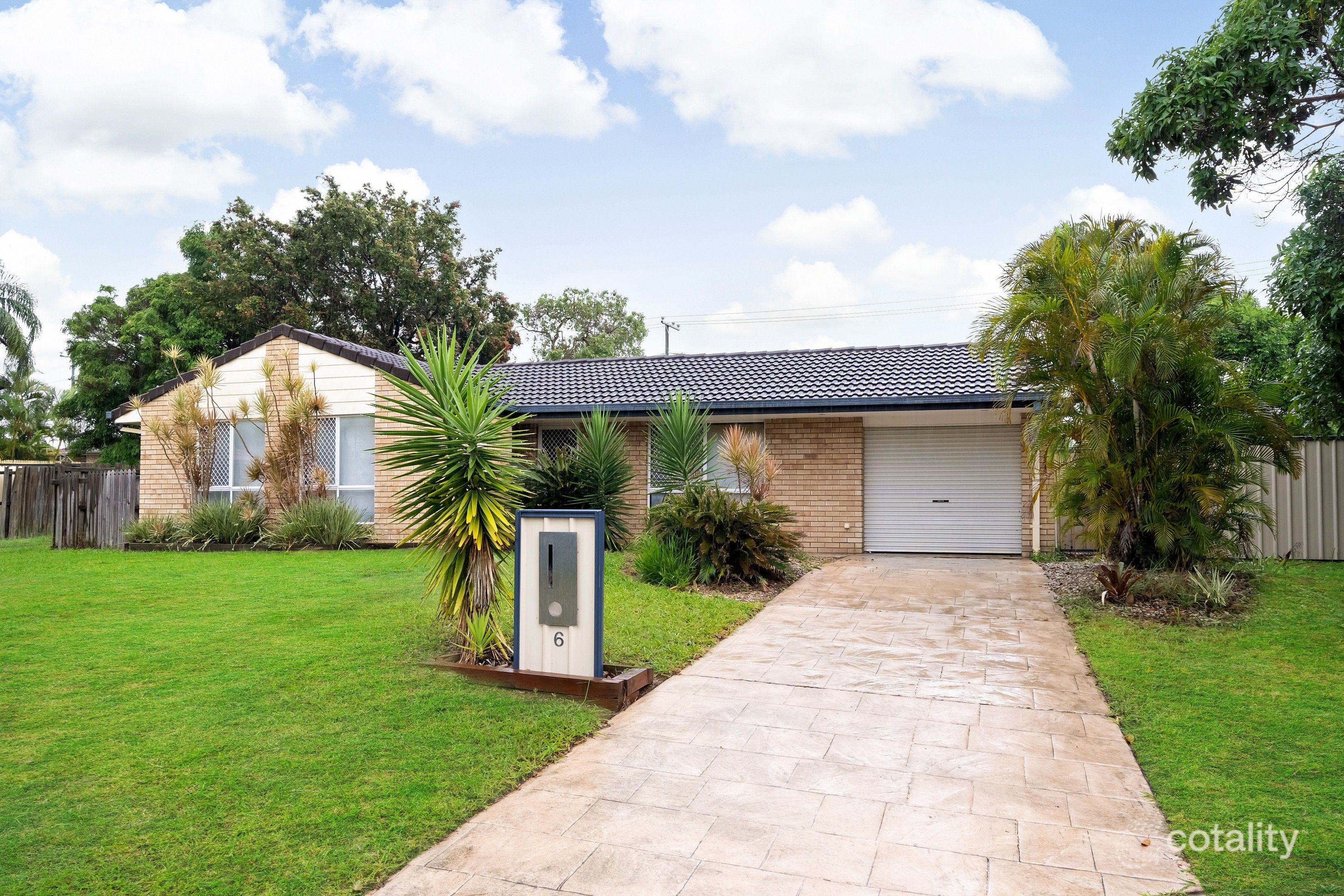 6 Paroo Pl, Hillcrest, QLD 4118