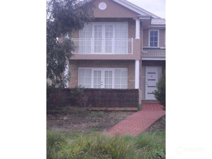 8 Toolondo Cl, Caroline Springs, VIC 3023