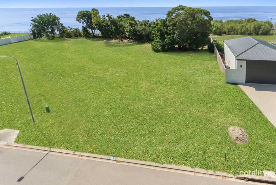 14 Waterview Dr, Bushland Beach, QLD 4818