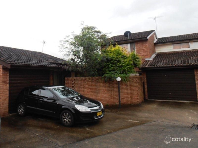 2/78 Canterbury Rd, Glenfield, NSW 2167