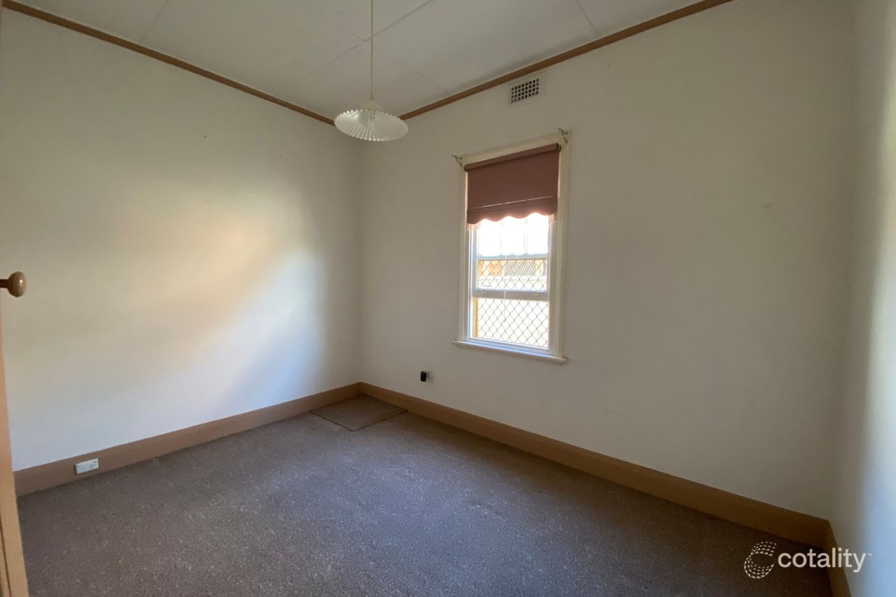 12 Crispe St, Reservoir, VIC 3073