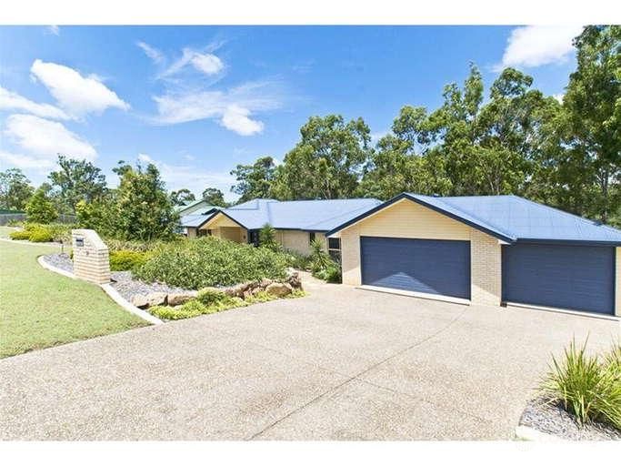 33 Lawnhill Dr, Nerang, QLD 4211