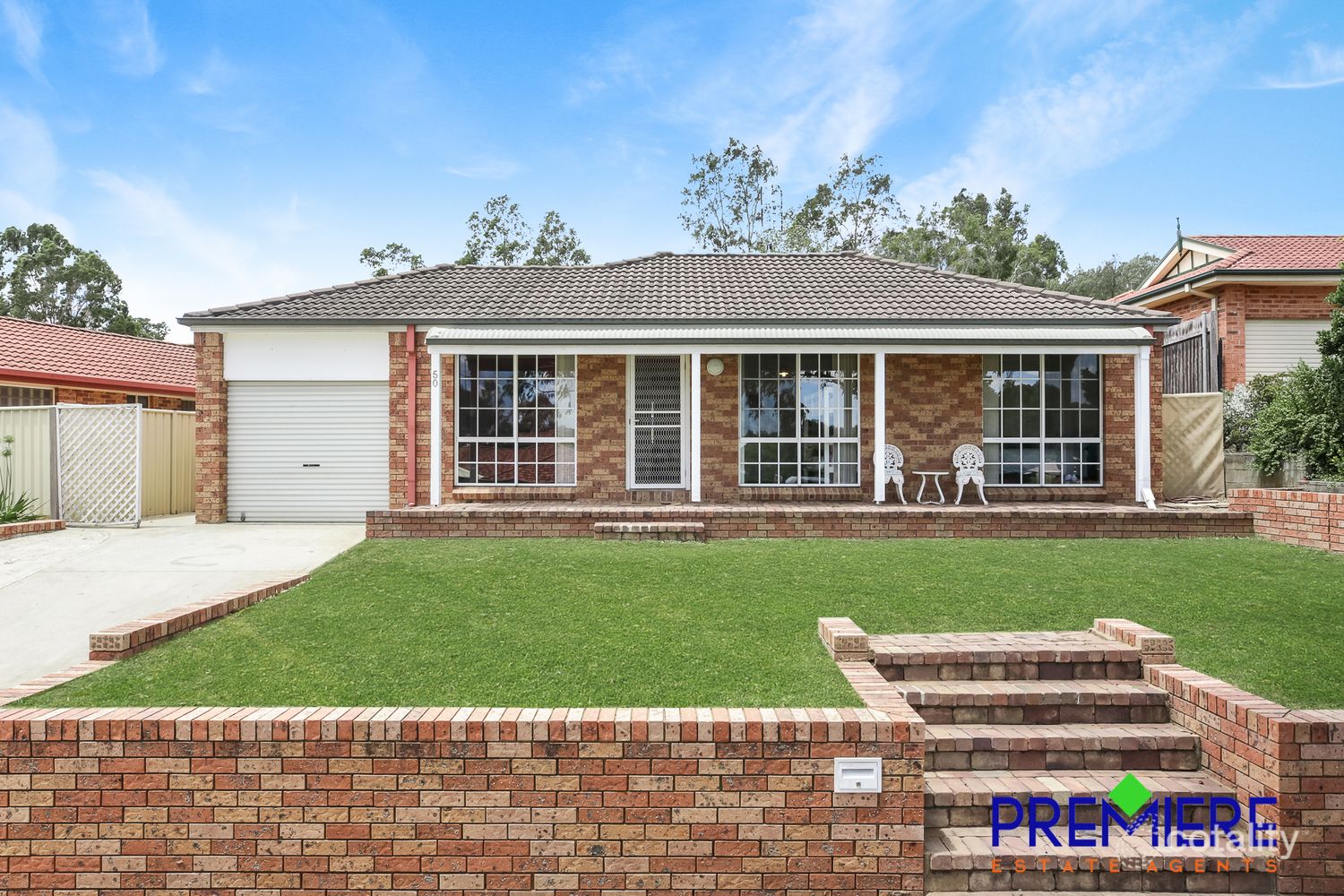 50 Downes Cres, Currans Hill, NSW 2567