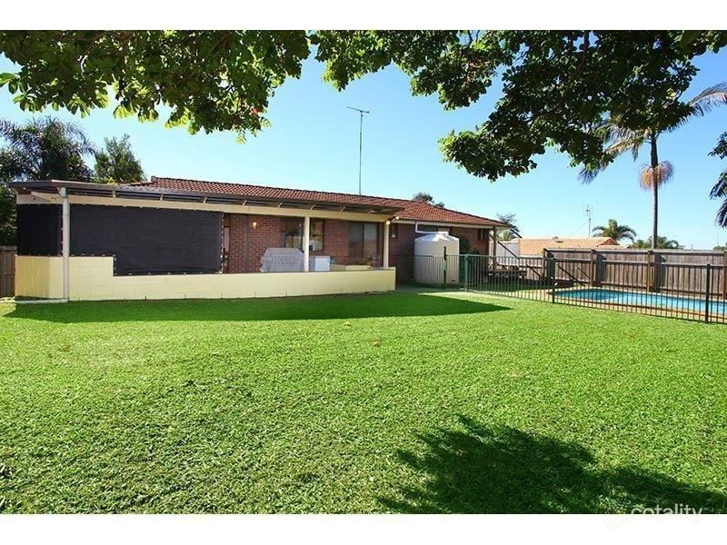 8 Lexington Dr, Worongary, QLD 4213