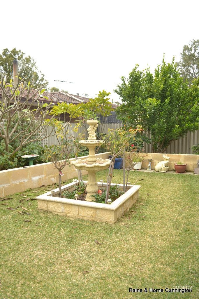 1b Elderberry Dr, Parkwood, WA 6147