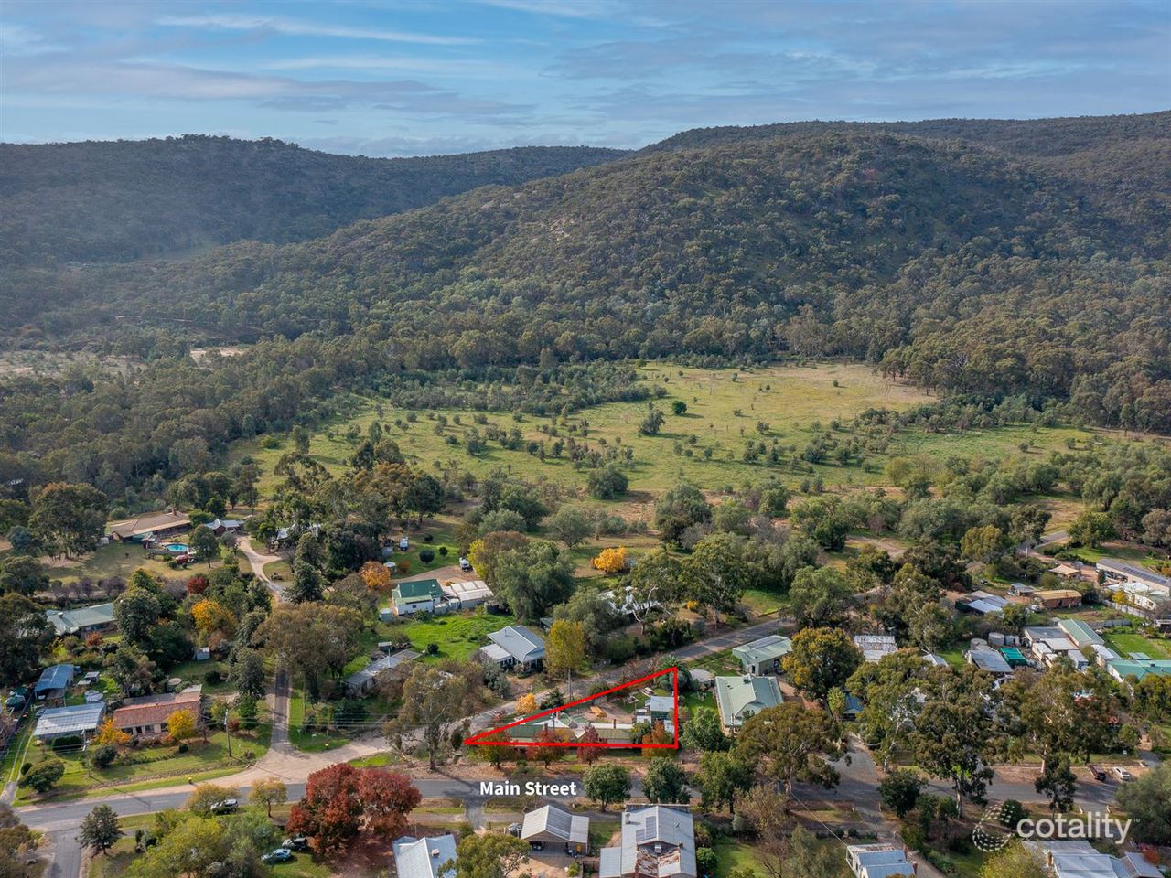 99 Main St, Eldorado, VIC 3746