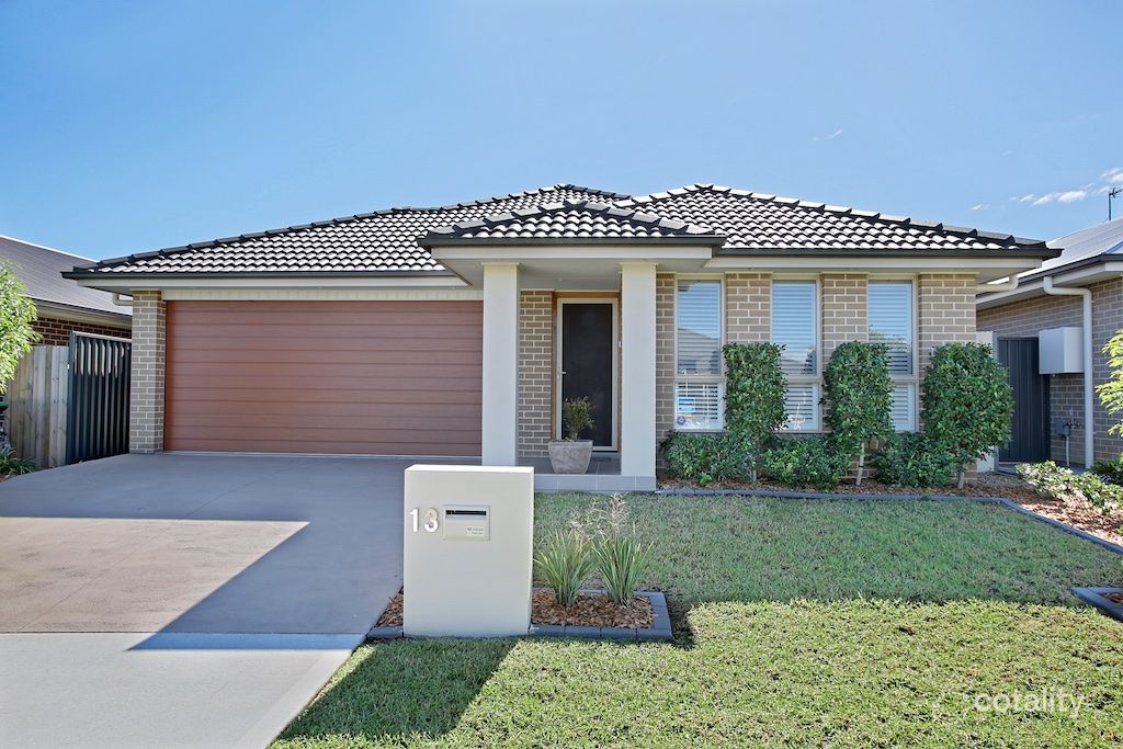 13 Parkinson Rd, Spring Farm, NSW 2570
