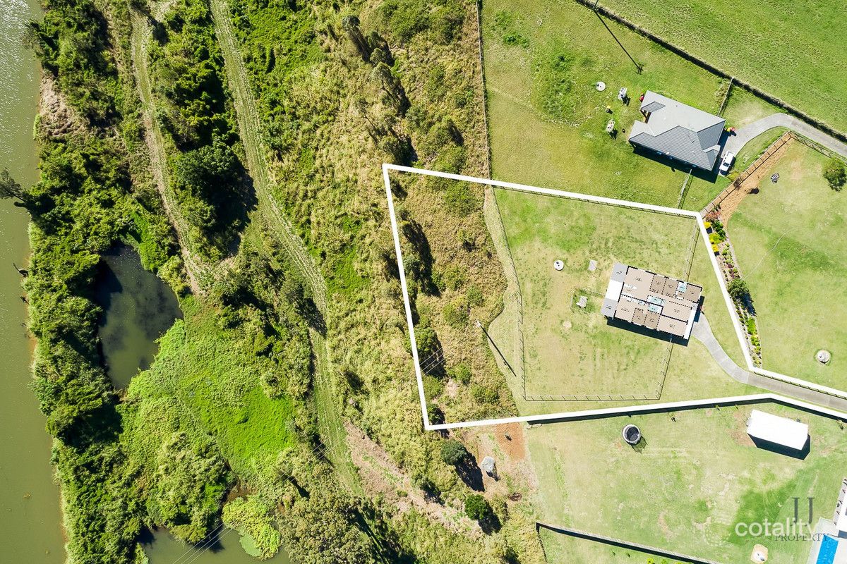 102 Waterfront Dr, Karalee, QLD 4306