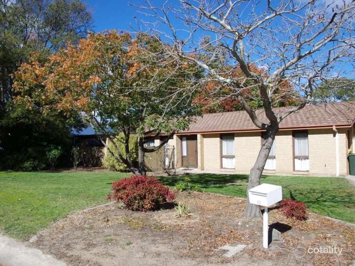 11 Fisken Cres, Kambah, ACT 2902