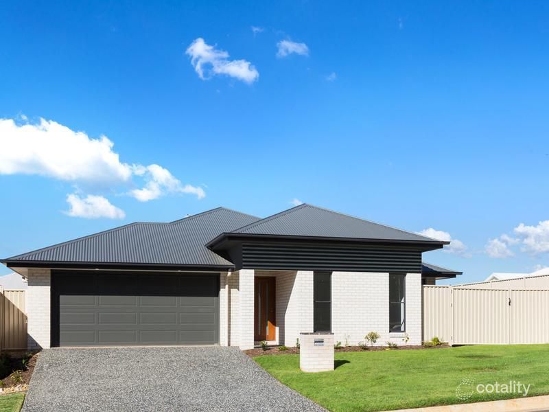 7 Burmah Bvd, Redland Bay, QLD 4165